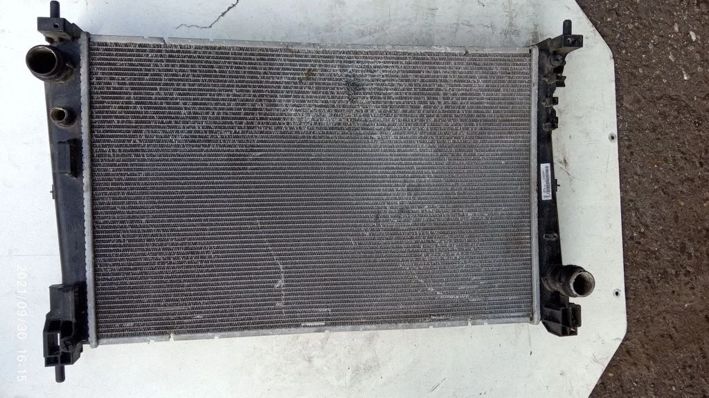 Jahutusvedeliku radiaator 518970800