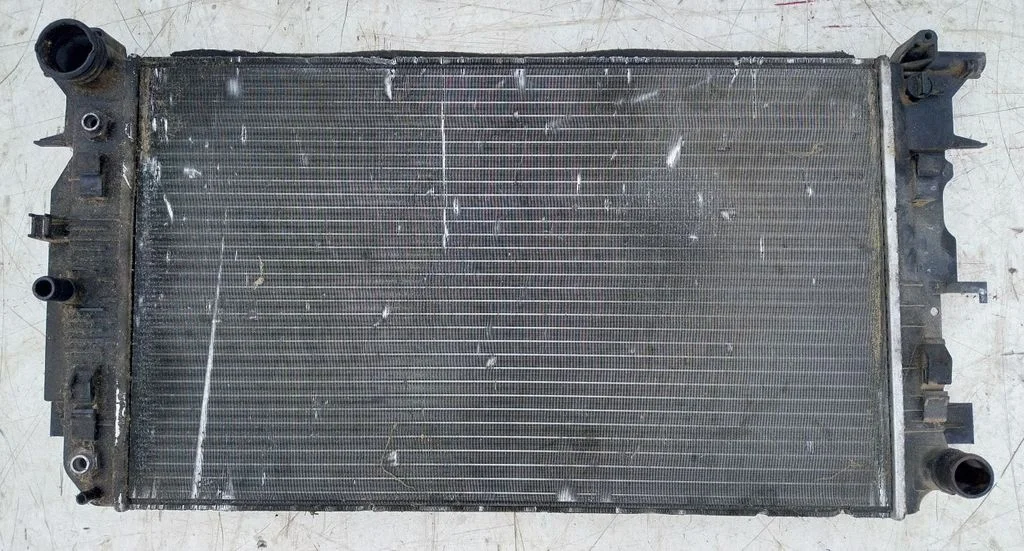 Dzesēšanas šķidruma radiators – Mercedes-Benz Sprinter W906 (2006-2018)