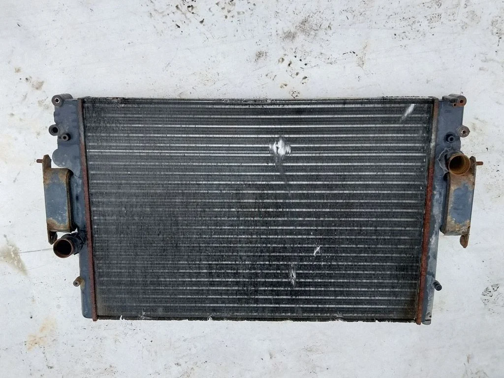Jahutusvedeliku radiaator 500039637