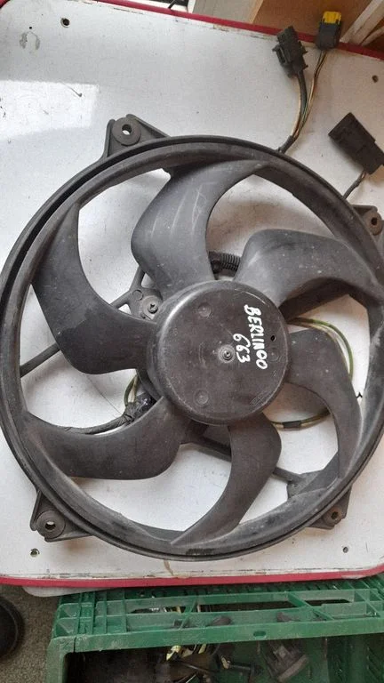 Elektriline radiaatori jahutusventilaator – Citroen Berlingo (2008-2018)