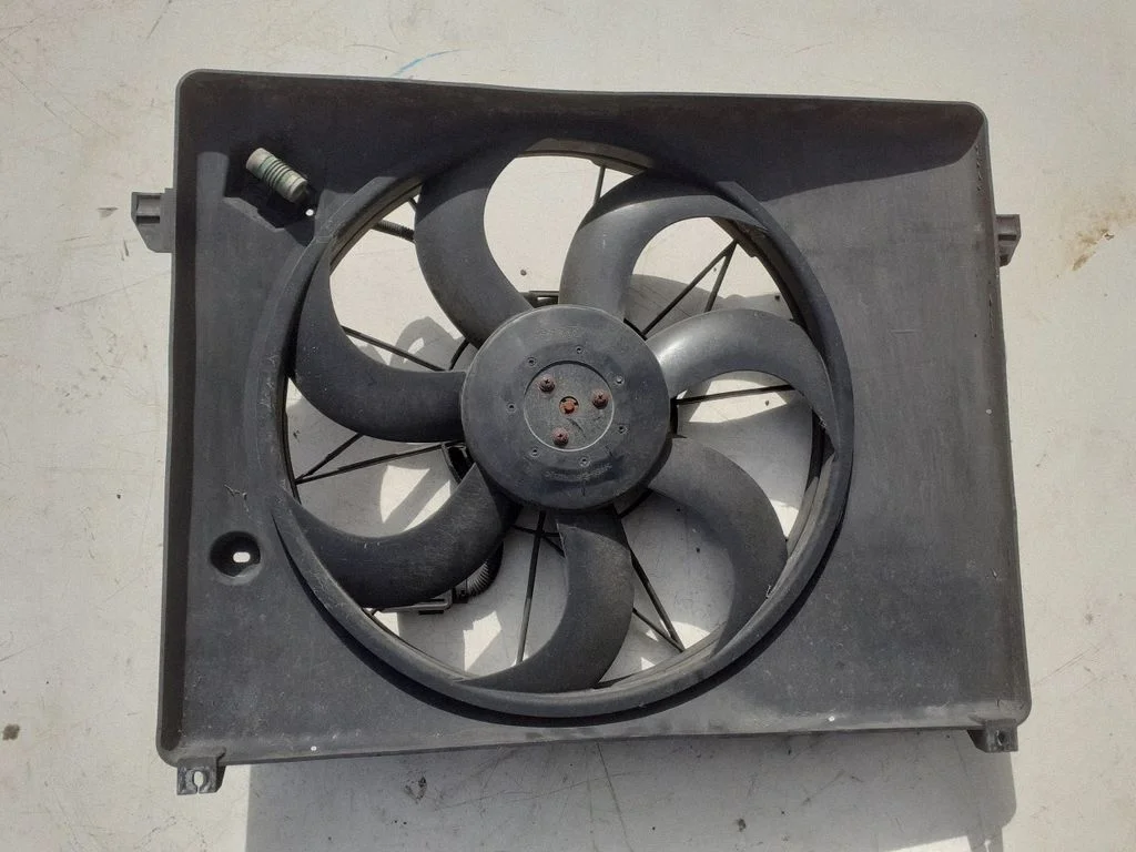 Elektriskais radiatora ventilators GPBF00S3A2395