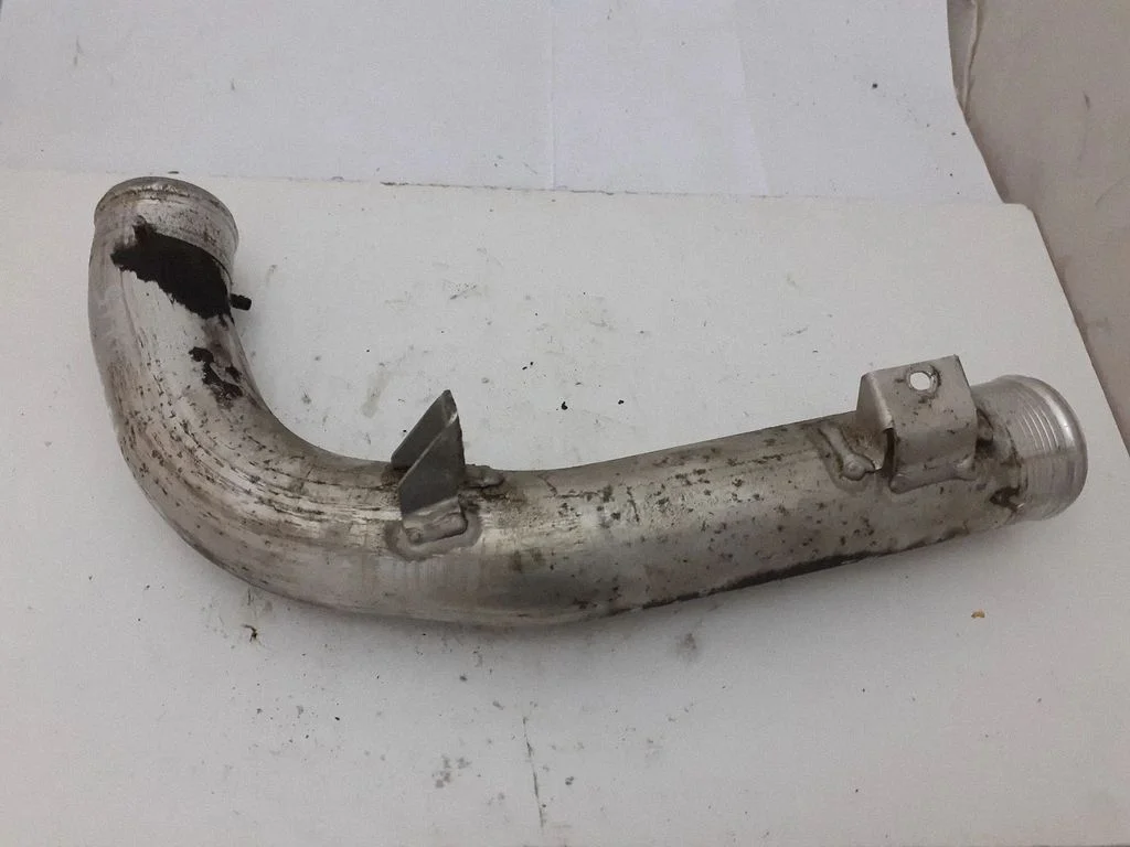 Vahejahuti voolik (-ud)/ toru (-d) – Audi A6 Allroad C6 (2006-2011)
