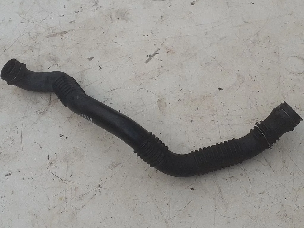 Intercooler hose/pipe A1695200701
