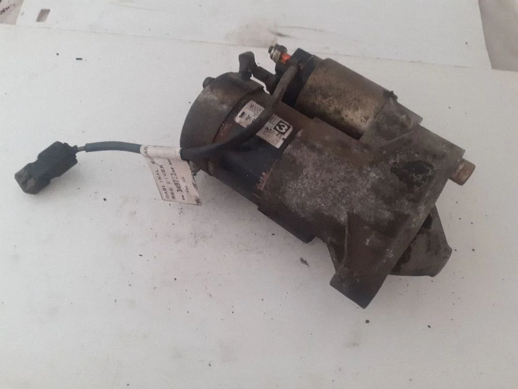 Starter M00T82081