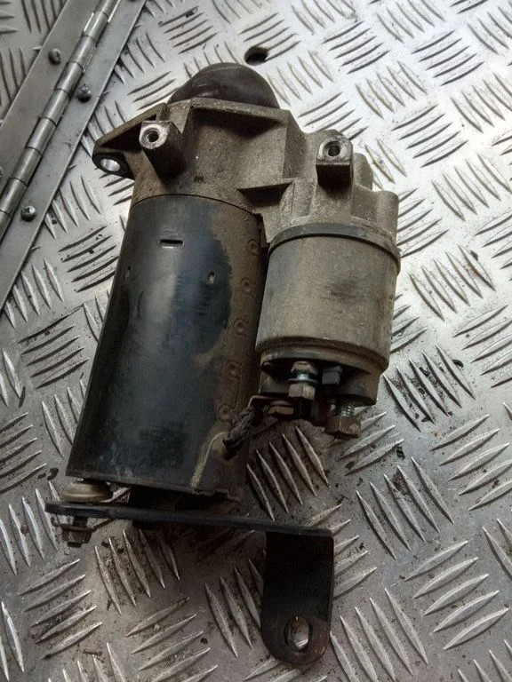 Starter motor 0001109062