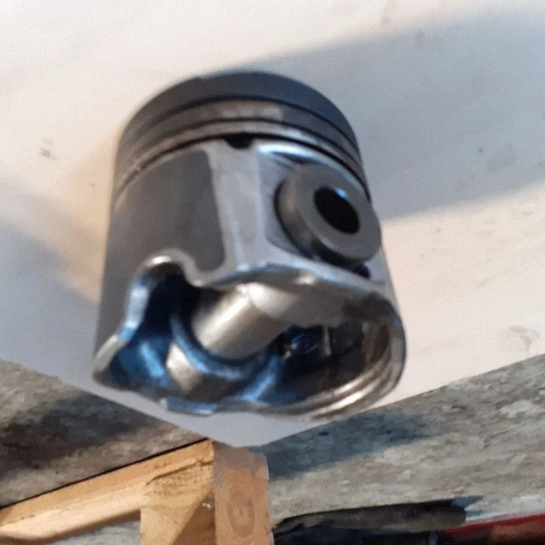 Piston – Renault Master II (2004-2010)