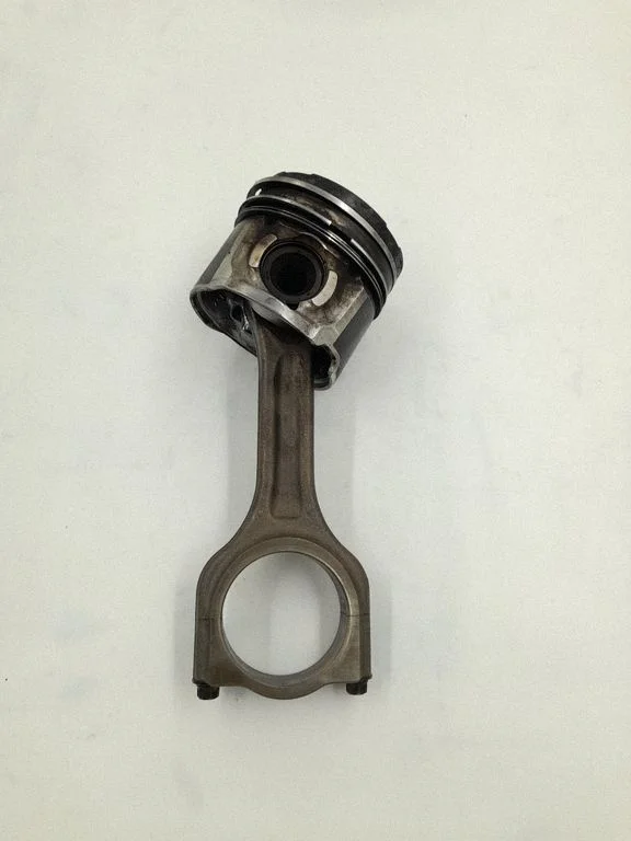 Piston 0628V1