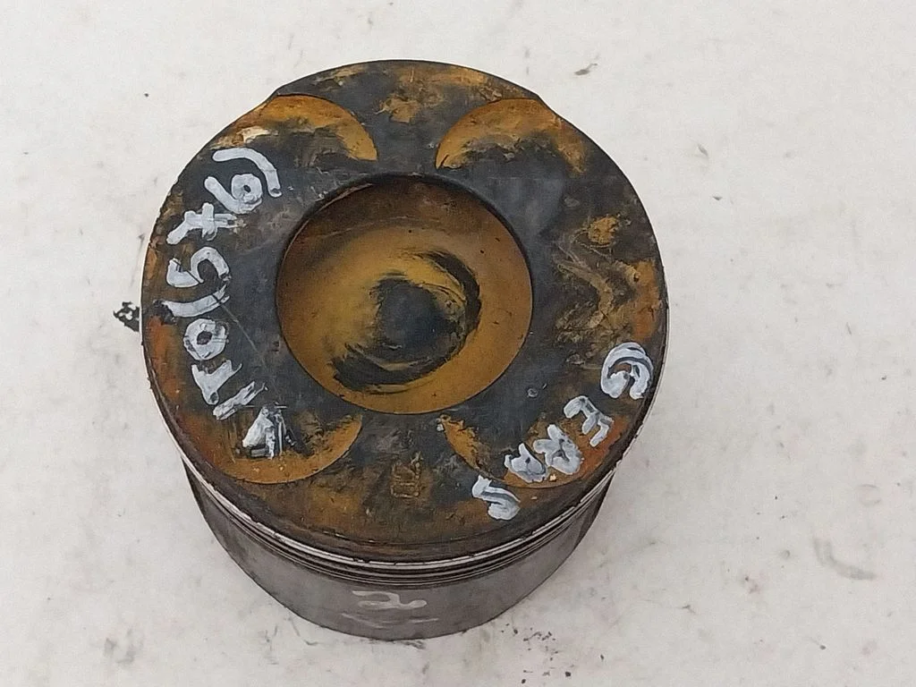 Piston – Mercedes-Benz Vito Viano W638 (1996-2003)