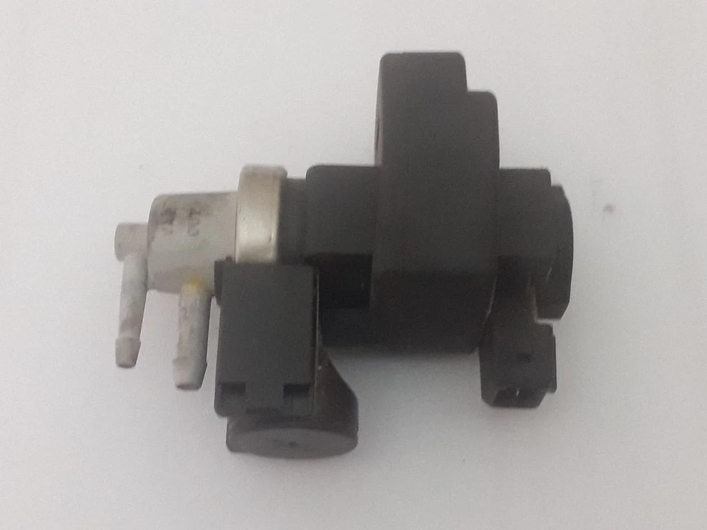 Zawór elektromagnetyczny turbo 36611200