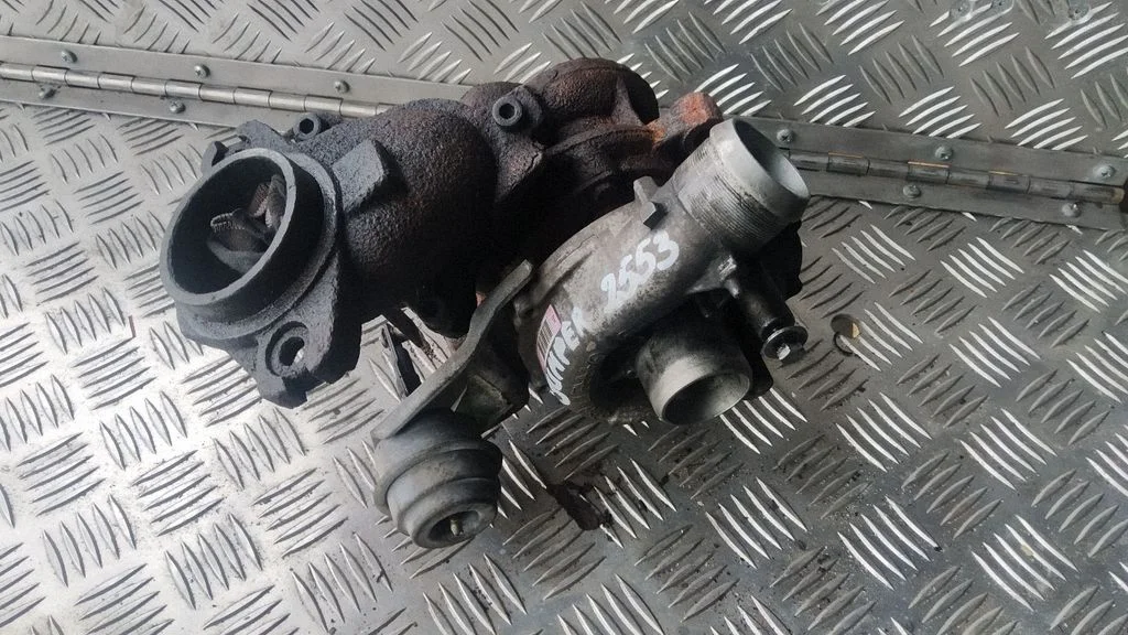 Turbosprężarka 706978