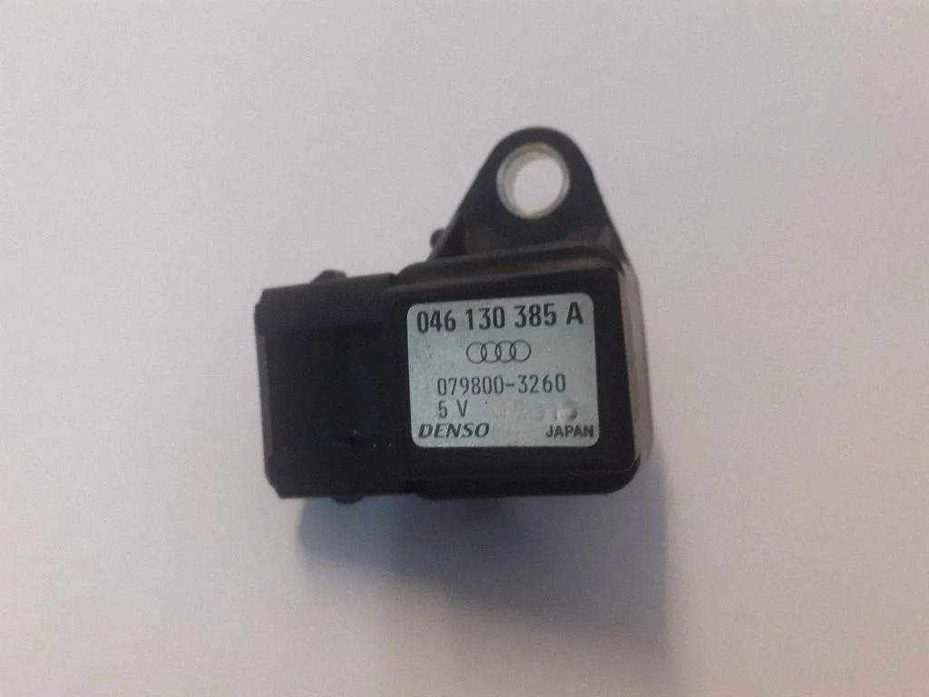Õhurõhu andur 046130385A
