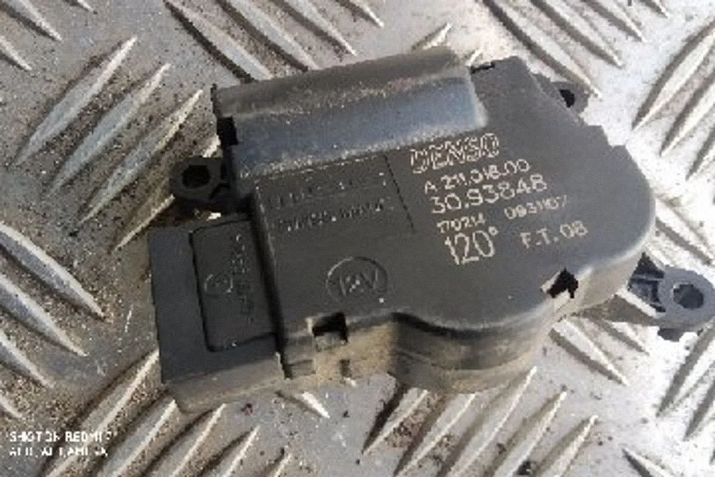 Ieplūdes kolektora vārsta motoriņš A21101800
