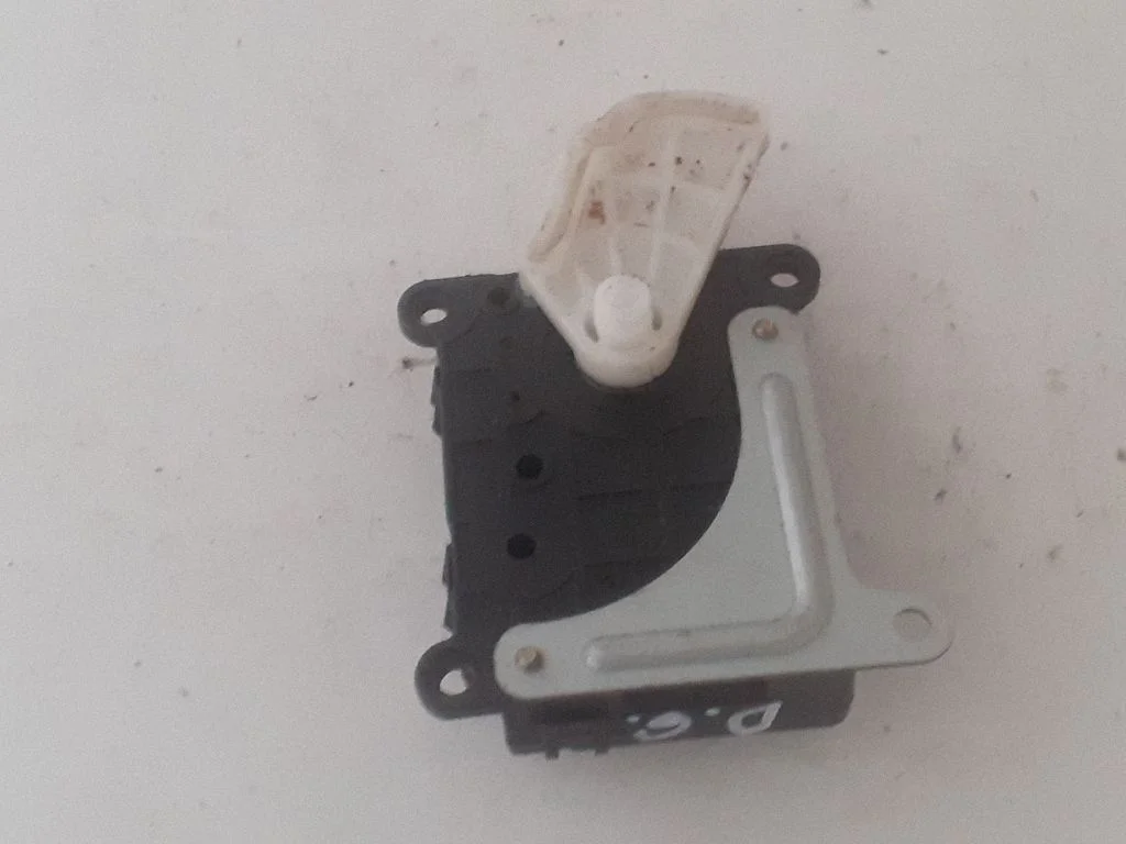 Siłownik klapek kolektora ssącego H400730530C