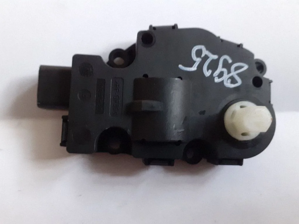 Sisselaskekollektori klapi ajam/ mootor – Audi A5 8T 8F (2007-2016)