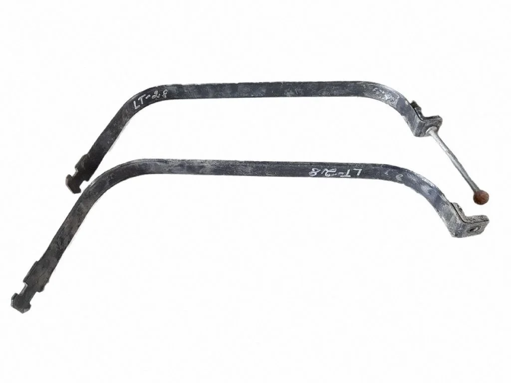 Kütusepaagi kinnitusklamber (-klambrid) – Volkswagen Jetta III (1992-1999)