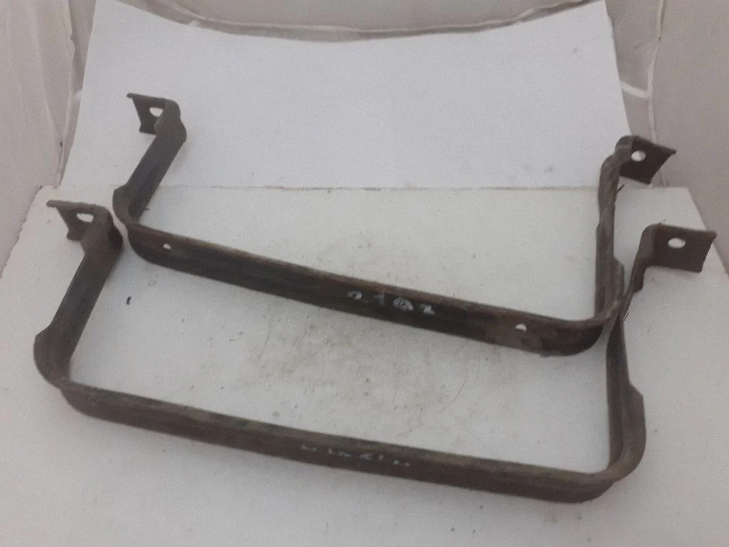 Fuel tank mounting bracket – Mercedes-Benz Sprinter W906 (2006-2018)