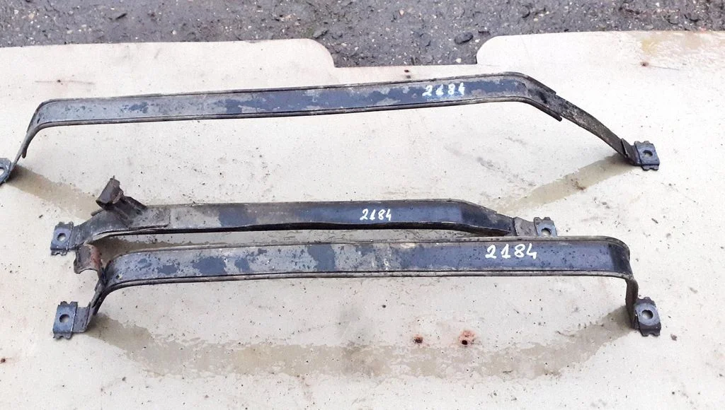 Fuel tank mounting bracket – Opel Zafira B (2005-2014)