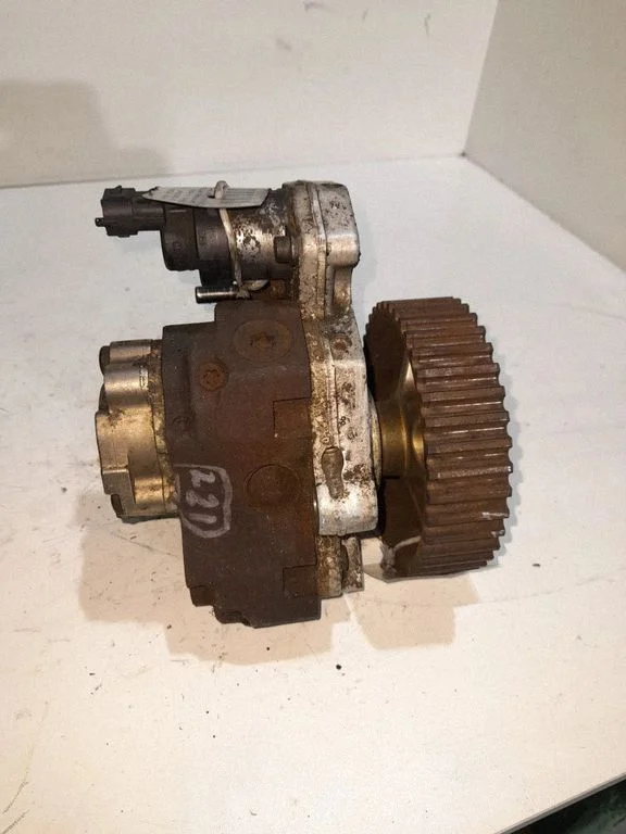 Kütuse kõrgsurvepump – Opel Vivaro (2001-2014)
