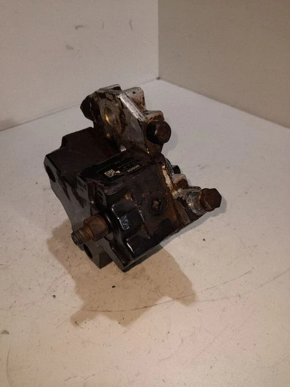Fuel injection high pressure pump – Iveco Daily 4th gen (2006-2011)