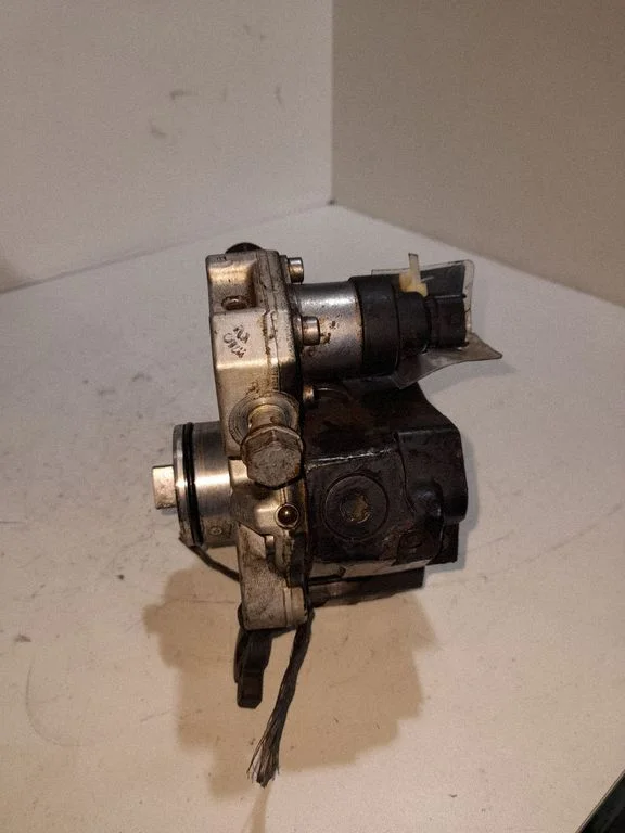 Fuel injection high pressure pump – Iveco Daily 4th gen (2006-2011)