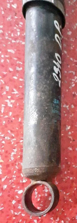Front shock absorber/damper – right