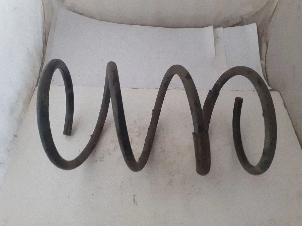 Priekšējā atspere 546301D000