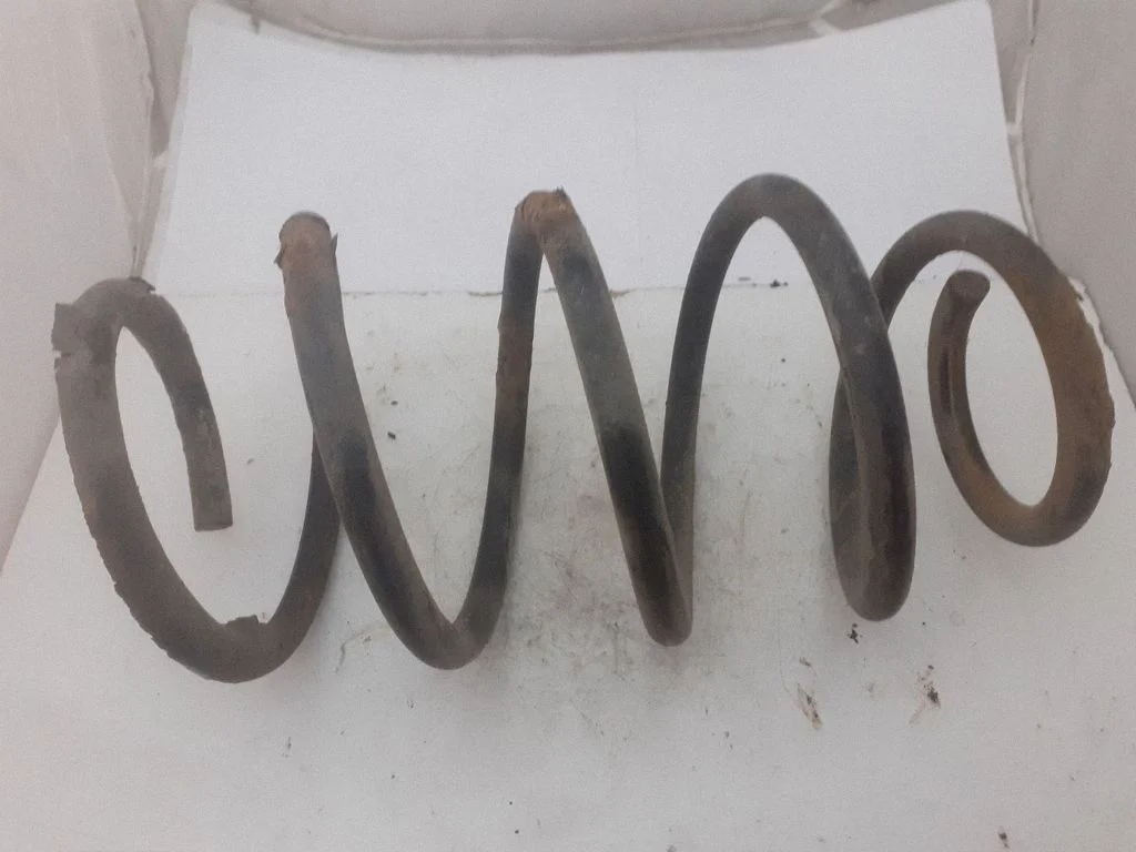 Front coil spring 7E0411105A