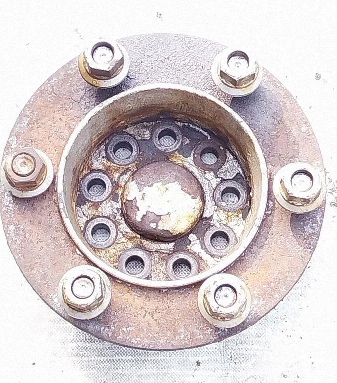 Front wheel hub 504207324