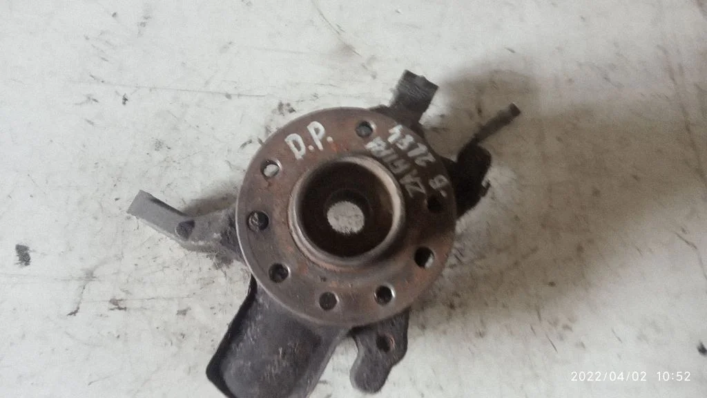 Front wheel hub 93178652