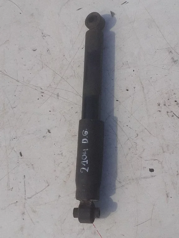 Amortyzator tylny 553104D400