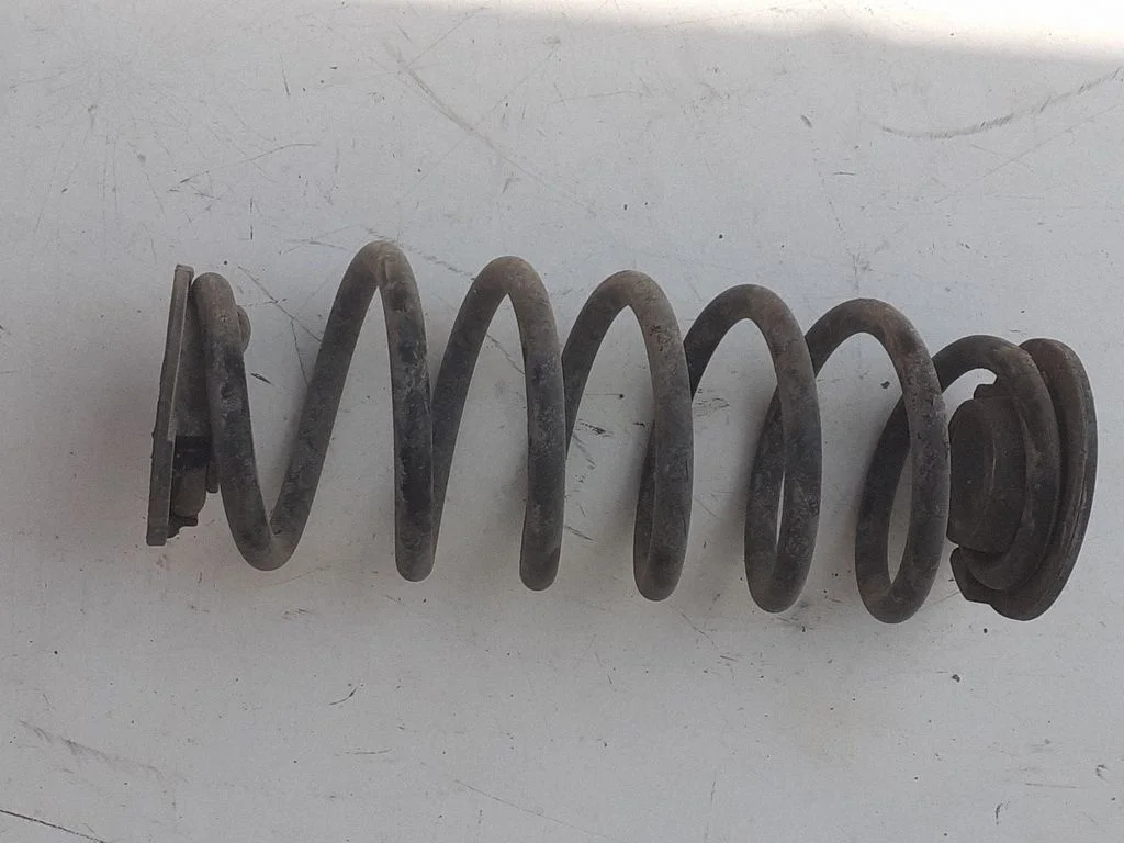 Tagumine keerdvedru 52441TM8A03