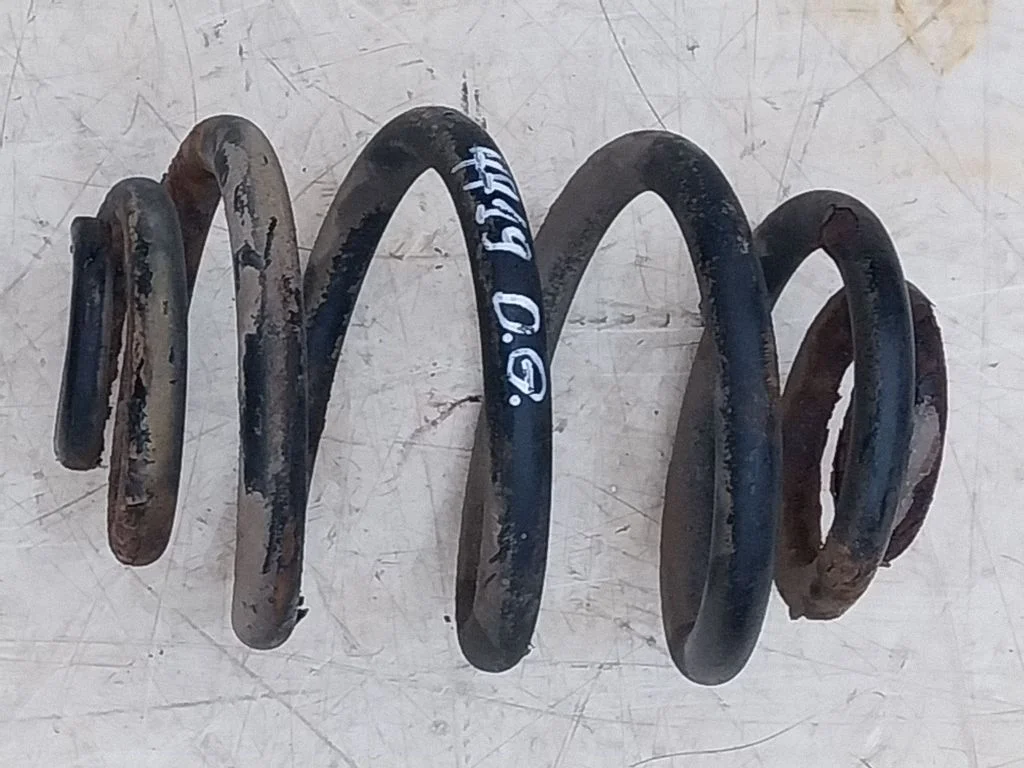Rear coil spring 701511105K