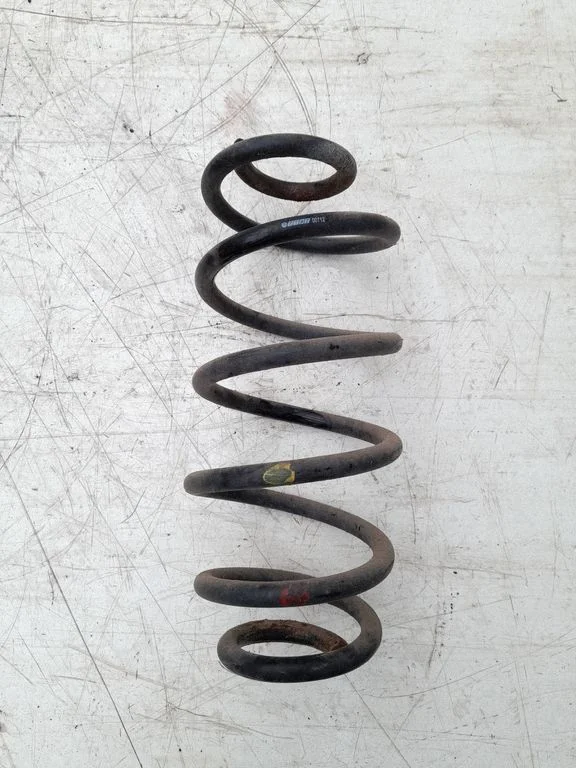 Tagumine keerdvedru 51850392