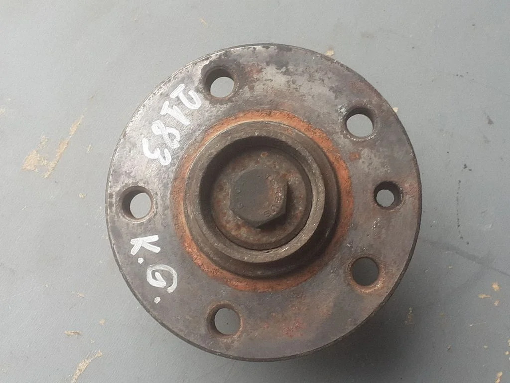 Tagumine rumm 7M0501655D