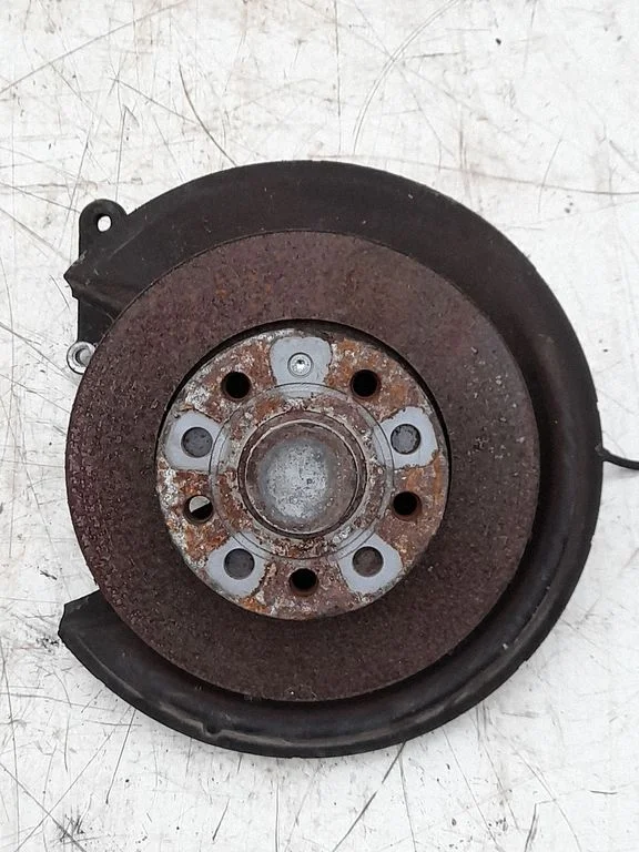 Rear wheel hub 1T0598611B