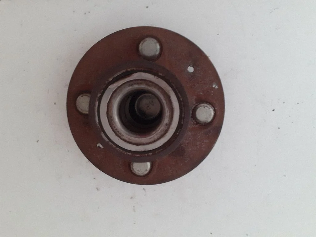 Tagumine rumm HUB22739