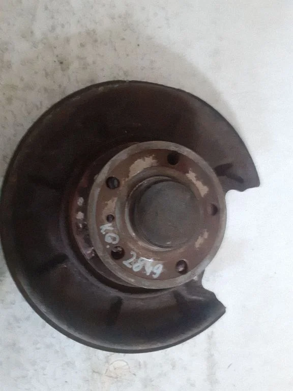 Rear wheel hub CB107EN