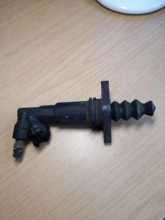 Siduri töösilinder 1J0721261D