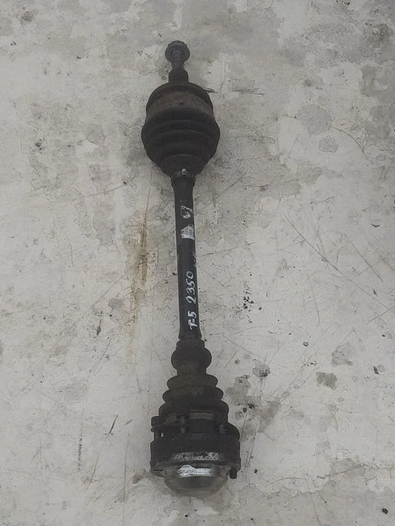 Front driveshaft 7H0407271
