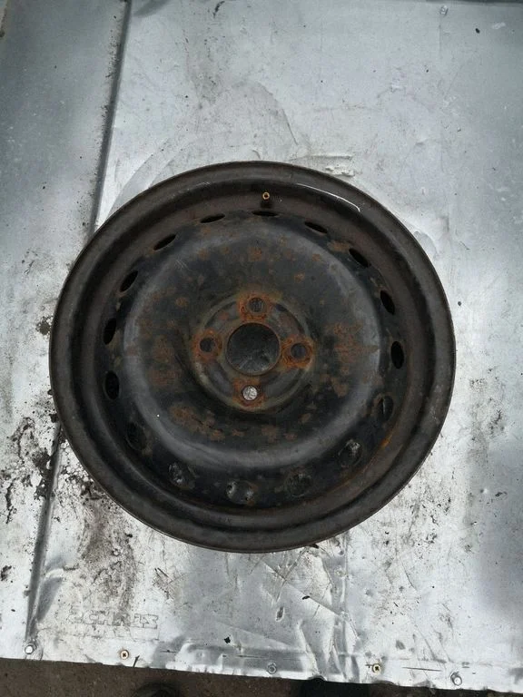 R12 alloy rim – Fiat Punto (188) (1999-2010)