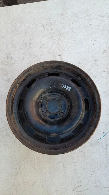 R12 alloy rim – Peugeot 406 (1999-2006)