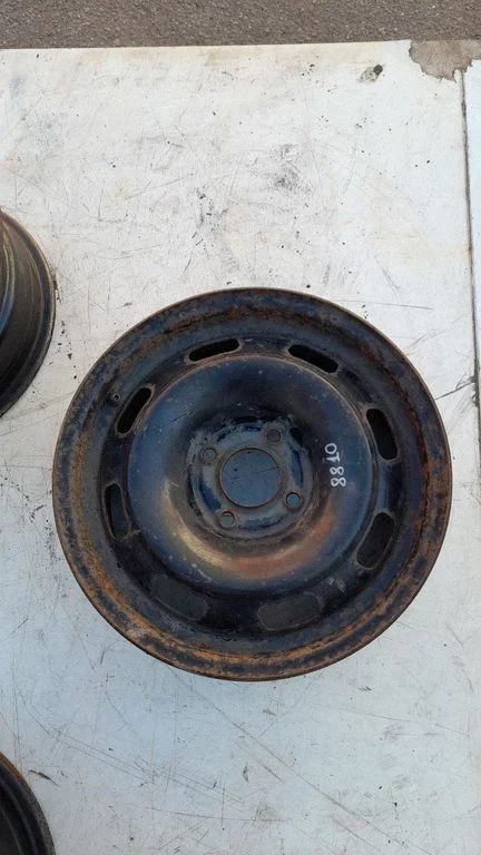 R12 alloy rim – Peugeot 406 (1999-2006)