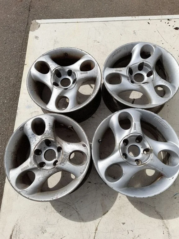 R12 alloy rim – Volkswagen Transporter - Caravelle T4 (1991-2003)