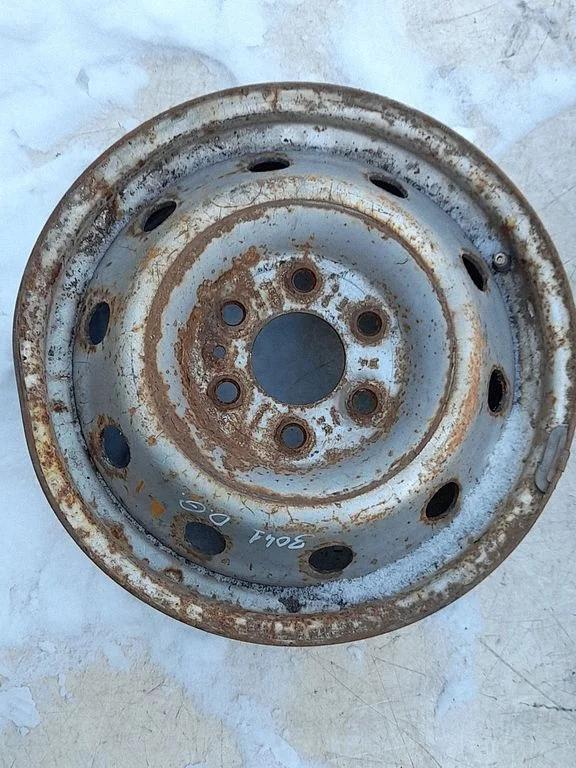 R12 alloy rim – Iveco Daily 4th gen (2006-2011)