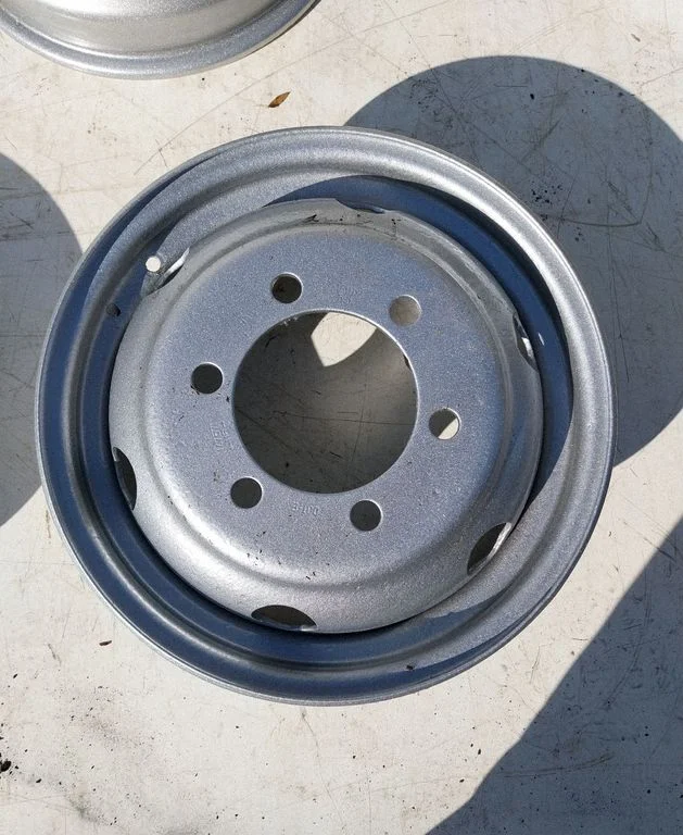 R12 alloy rim – Iveco Daily 3rd gen (2000-2006)
