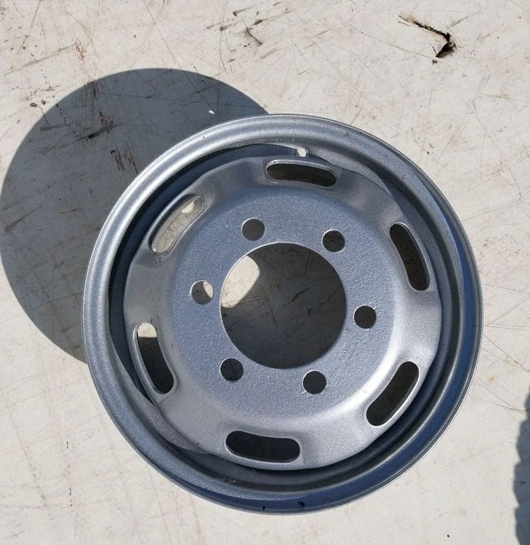 R12 alloy rim – Iveco Daily 3rd gen (2000-2006)