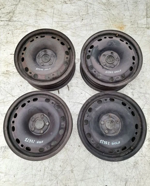 R12 alloy rim – Volkswagen Golf IV (1998-2005)