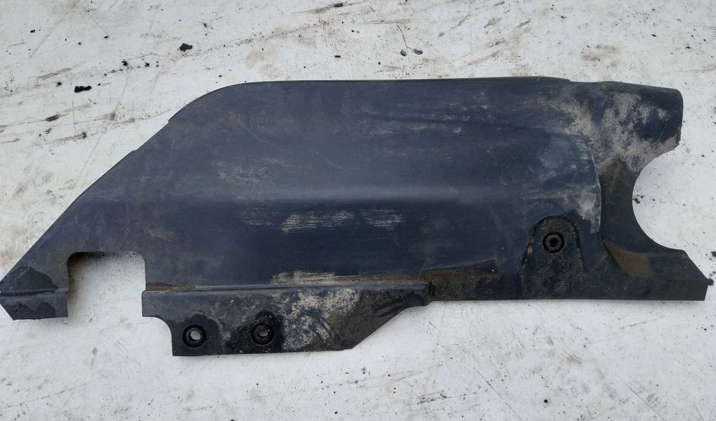Engine splash shield/under tray – Iveco Daily 3rd gen (2000-2006)