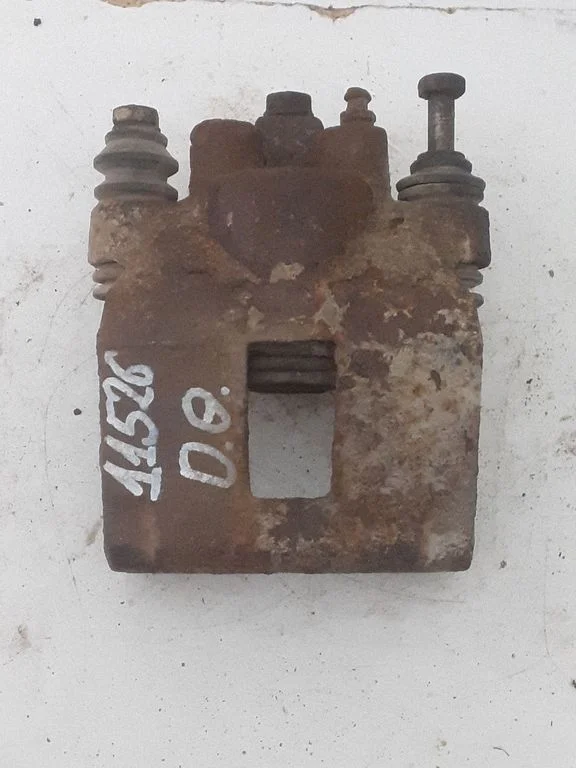 Rear brake caliper 4762102