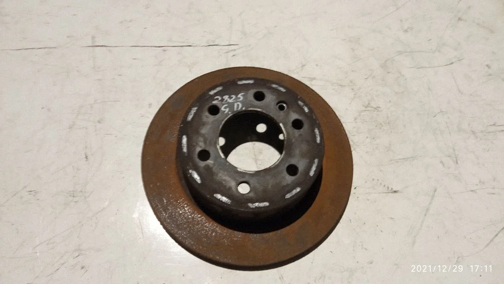 Rear brake disc – right